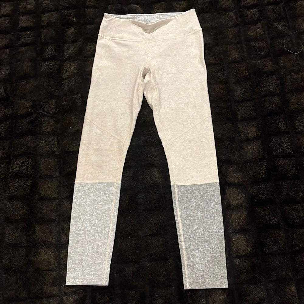 Outdoor Voices | NWOT White / Gray Legging